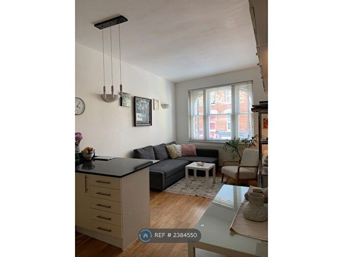 1 Bedroom Flat To Rent In Willesden Lane, London, NW6