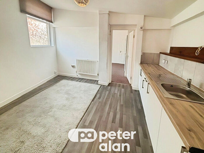 1 Bedroom Flat To Rent In Suffolk Place, Porthcawl, CF36