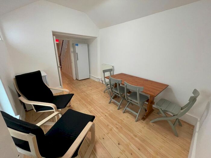 4 Bedroom Terraced House To Rent In Norfolk Road, Falmouth, TR11