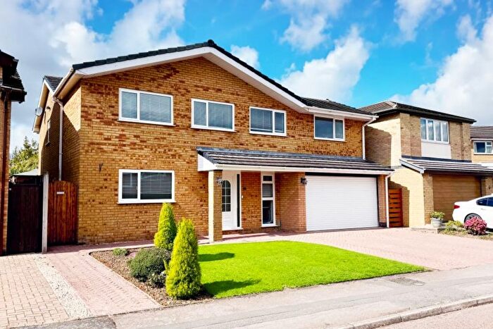4 Bedroom Detached House For Sale In Ashleigh Close, Rugby, CV23