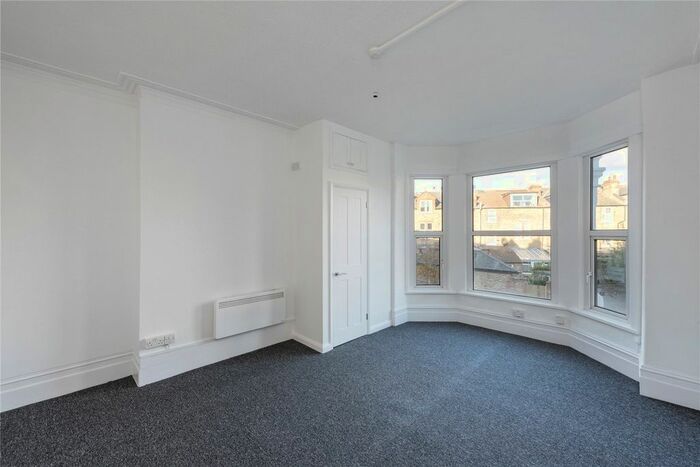 Studio To Rent In Manville Road, London, SW17