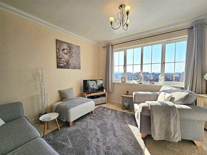 2 Bedroom Flat For Sale In Golden Gate Way, Eastbourne, BN23