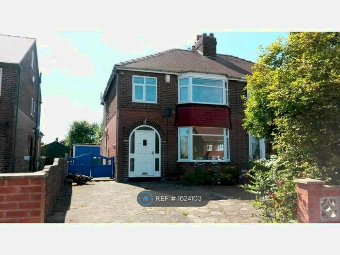 3 Bedroom Semi-Detached House To Rent In Monckton Drive, Castleford, WF10