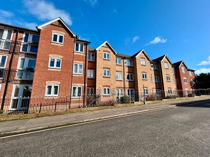 1 Bedroom Flat For Sale In Station Street, Saffron Walden, CB11