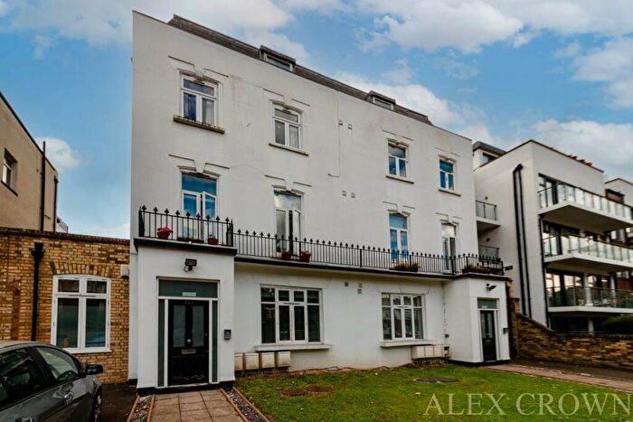 2 Bedroom Flat To Rent In Caledonian Road, Caledonian, N7