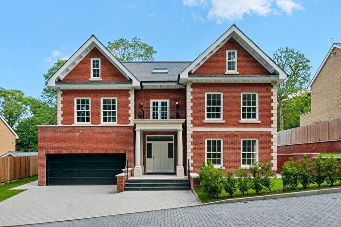 5 Bedroom Property For Sale In The Ridgeway, Cuffley, Potters Bar, United Kingdom, EN6