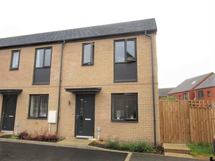2 Bedroom Terraced House To Rent In Kittiwake Court, King's Lynn, PE30
