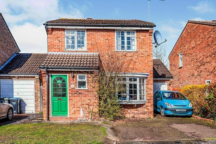 4 Bedroom Detached House To Rent In Thorncroft, Englefield Green, Egham, Surrey TW20