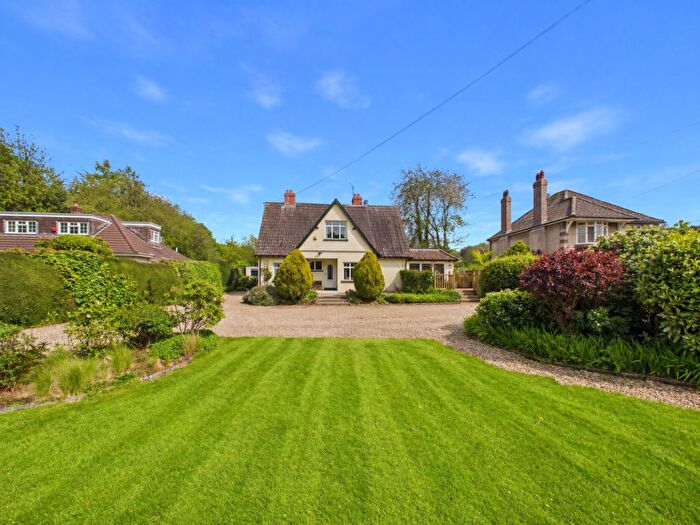 4 Bedroom Detached House For Sale In Bridgwater Road, Winscombe, BS25