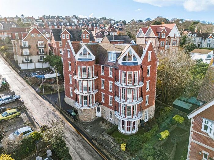 2 Bedroom Flat For Sale In Taunton Road, Swanage, BH19