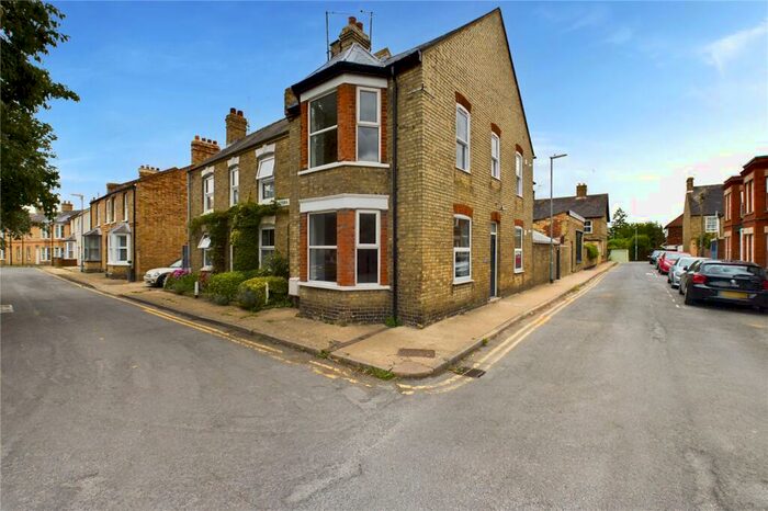 1 Bedroom Apartment To Rent In Euston Street, Huntingdon, Cambs, PE29