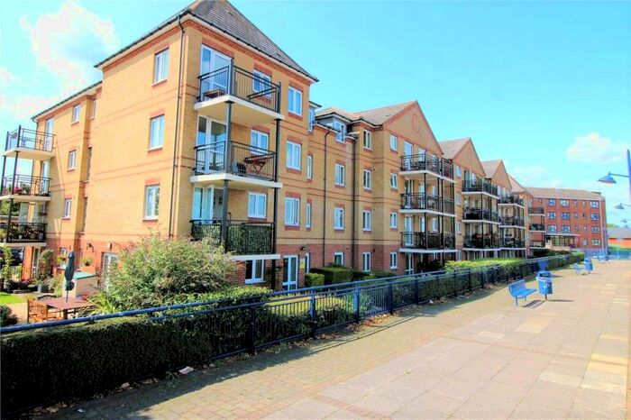 1 Bedroom Flat To Rent In Wharfside Close, Erith, DA8