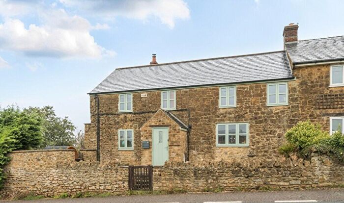 4 Bedroom Semi Detached House For Sale In Galhampton Hill, Galhampton, Somerset, BA22