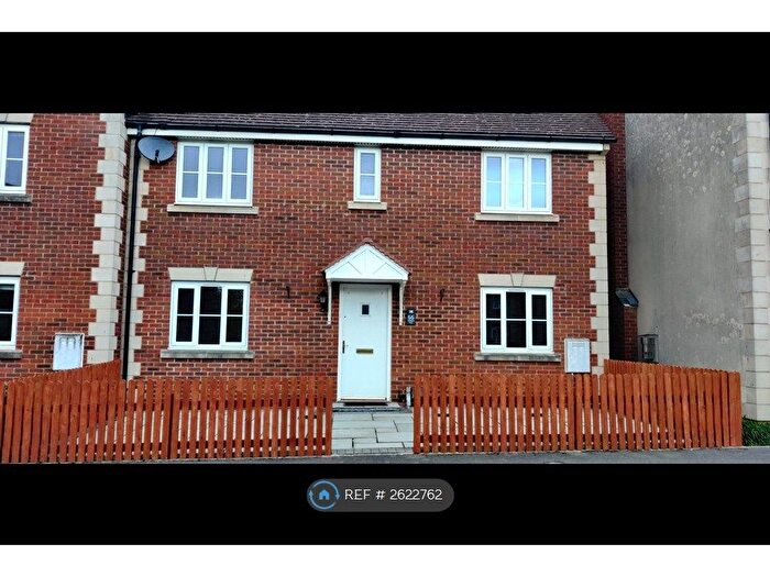 4 Bedroom Semi-Detached House To Rent In Callington Road, Swindon, SN25