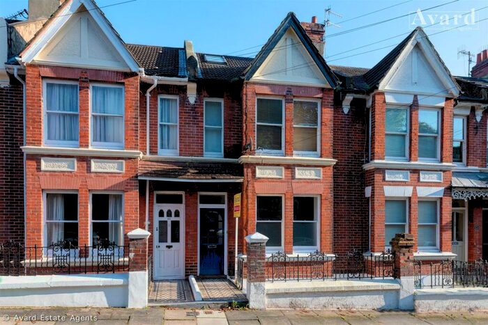 2 Bedroom Maisonette To Rent In Dyke Road Drive, Brighton, BN1