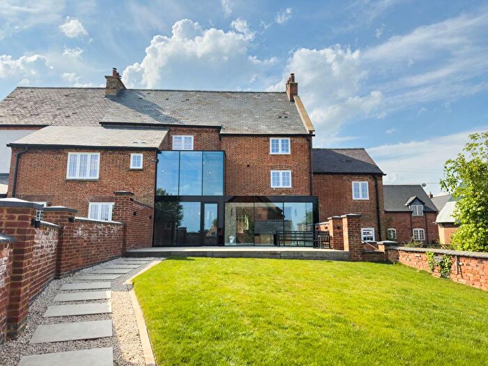 4 Bedroom Property For Sale In High Street, Welford, NN6