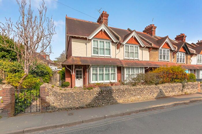 4 Bedroom End Of Terrace House For Sale In Lancaster Street, Lewes, BN7