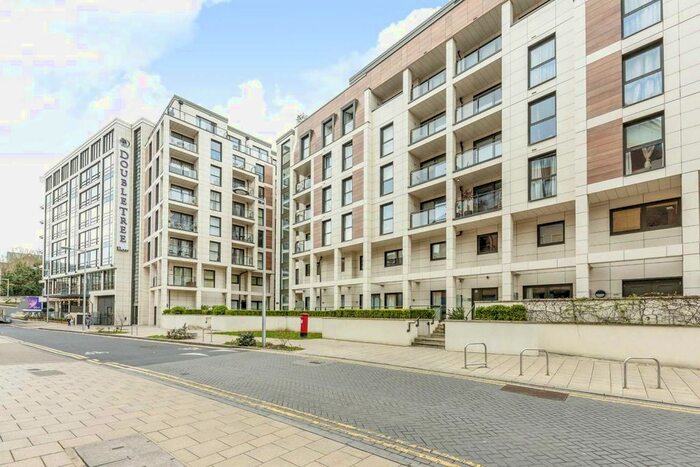 2 Bedroom Flat To Rent In Skerne Road, Kingston Upon Thames, KT2