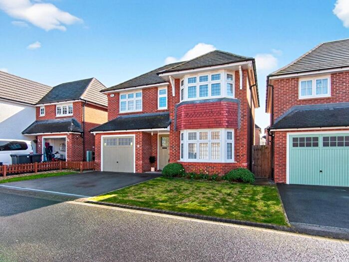 4 Bedroom Detached House For Sale In Farro Drive, York, YO30