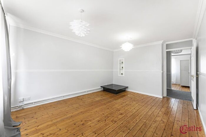 4 Bedroom Terraced House To Rent In Daubeney Road, Hackney, E5