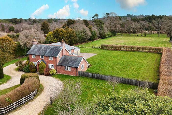 4 Bedroom Detached House For Sale In Bransgore, Christchurch, BH23