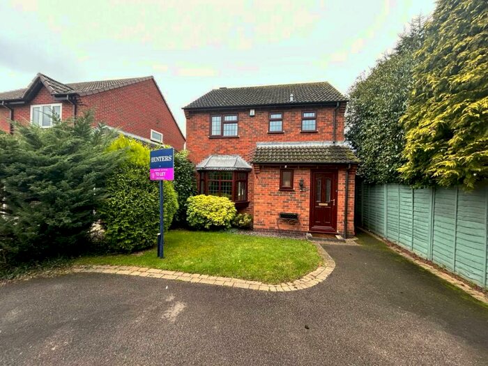3 Bedroom Detached House To Rent In Buckbury Croft, Shirley, Solihull, West Midlands, B90