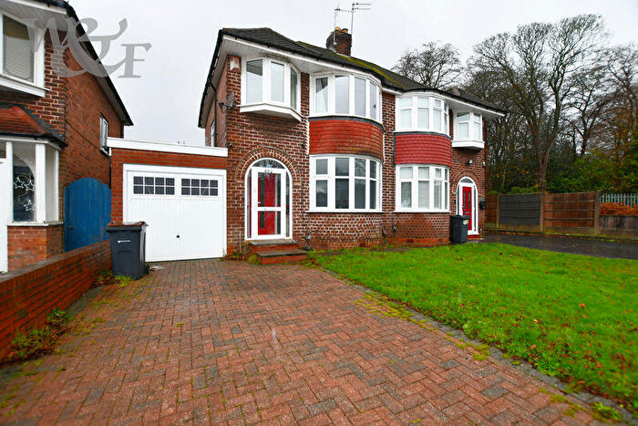 3 Bedroom Semi Detached House For Sale In Court Lane, Birmingham, B23