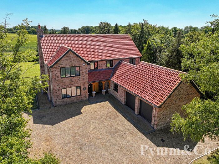 5 Bedroom Detached House For Sale In Reymerston Road, Garvestone, NR9