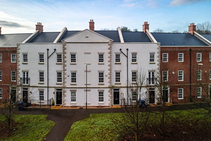 4 Bedroom Terraced House For Sale In Coates Lane, High Wycombe, Buckinghamshire, HP13