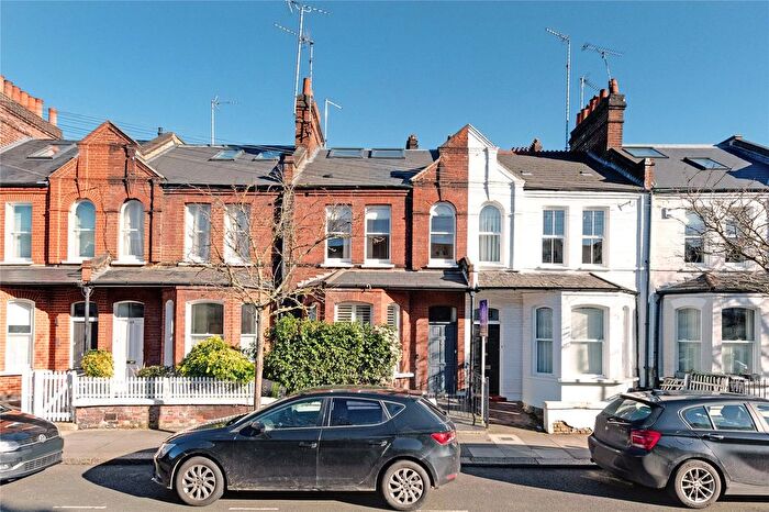 3 Bedroom Flat To Rent In Musard Road, London, W6