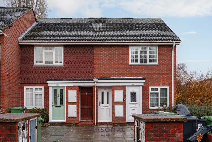 1 Bedroom Maisonette To Rent In Delaporte Close, Epsom, KT17