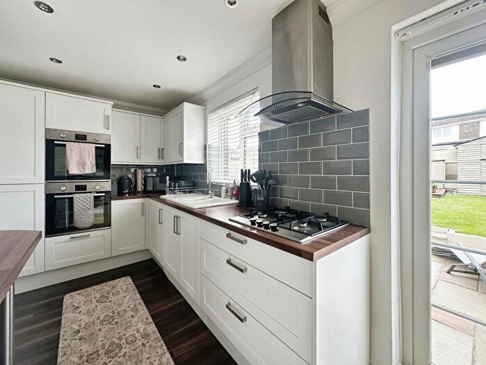 2 Bedroom Semi-Detached House For Sale In Winterslow Drive, Havant, PO9