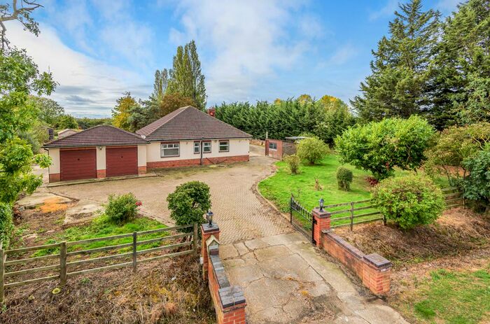 3 Bedroom Detached Bungalow For Sale In Fen Road, Ruskington, Sleaford, NG34