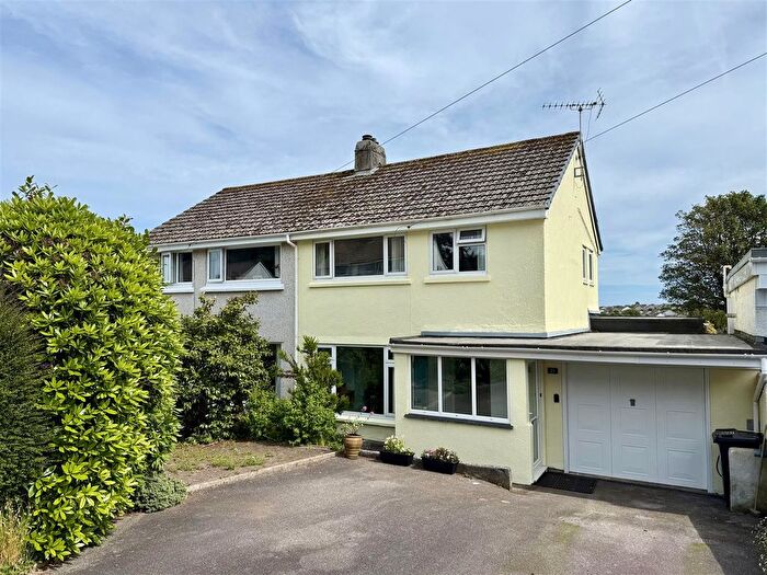 4 Bedroom Semi Detached House For Sale In Bosmeor Road, Falmouth, TR11