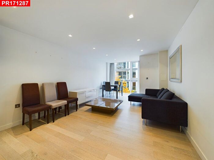 2 Bedroom Flat To Rent In Wenlock Road, London, N1
