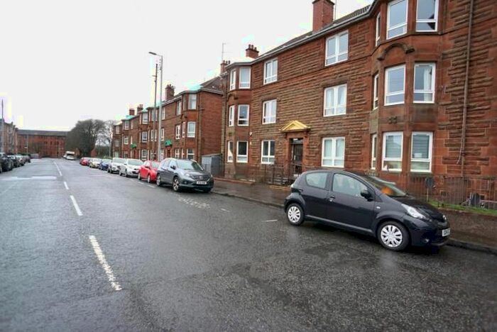 2 Bedroom Flat To Rent In Moss Side Road, Shawlands, Glasgow, G41