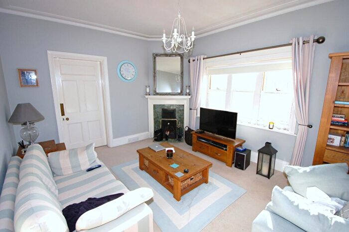 1 Bedroom Flat To Rent In Westwood Road, Windlesham, GU20