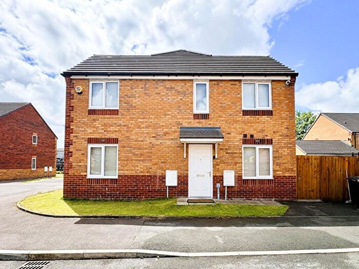 3 Bedroom Semi-Detached House For Sale In Prestall Court, Farnworth, BL4