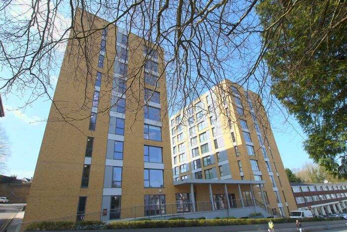 2 Bedroom Property To Rent In London Road, Sevenoaks, TN13