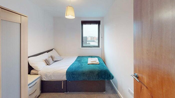 2 Bedroom Apartment To Rent In Tradewind Square, Liverpool, L1