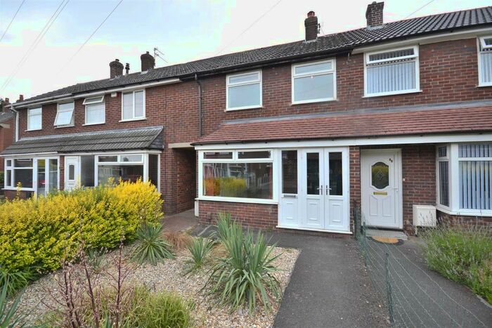3 Bedroom Terraced House To Rent In Farcroft Avenue, Radcliffe, Manchester M26