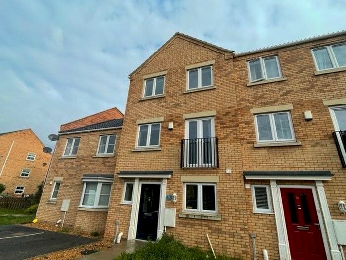 5 Bedroom Semi-Detached House To Rent In Fenmen Place, Wisbech, PE13