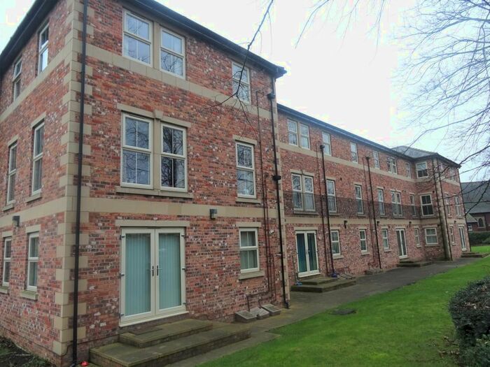 2 Bedroom Flat To Rent In Brook Crescent, Wakefield, WF1