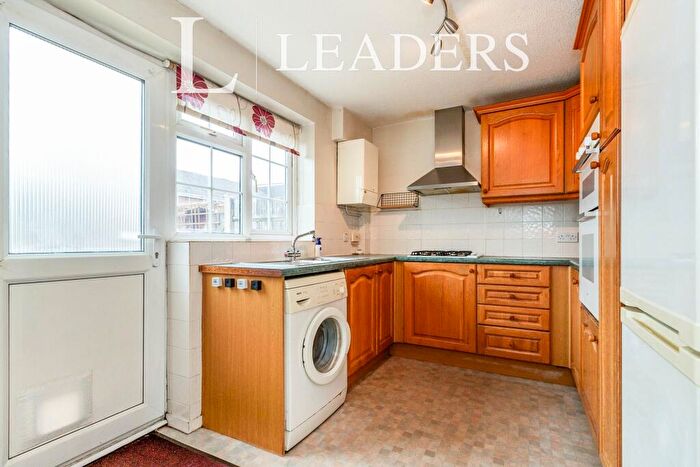 2 Bedroom End Of Terrace House To Rent In Delaporte Close, KT17