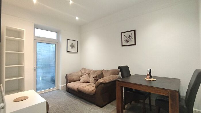 3 Bedroom Property To Rent In Curzon Road, London, W5