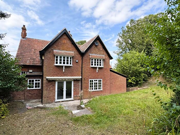 5 Bedroom Detached House To Rent In Ledge Hill, Market Lavington, Devizes, SN10