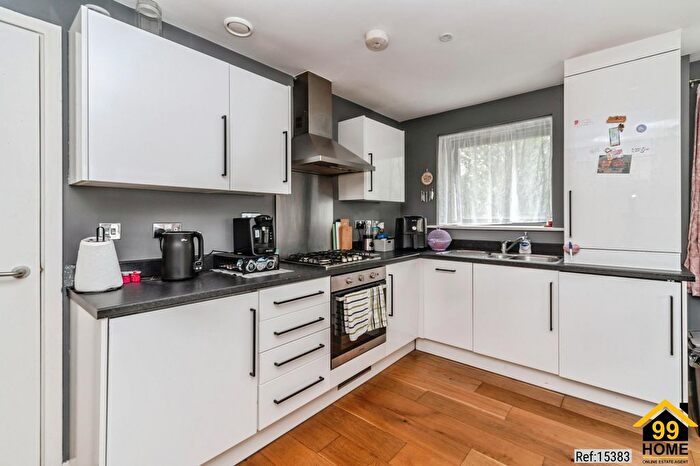 1 Bedroom Flat For Sale In Flat, Castle Lane, Bedford, MK40