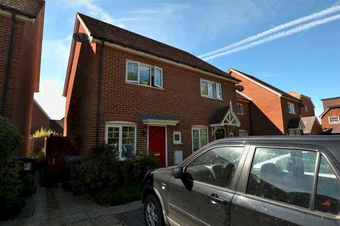 2 Bedroom House To Rent In East Hundreds, Fleet, GU51
