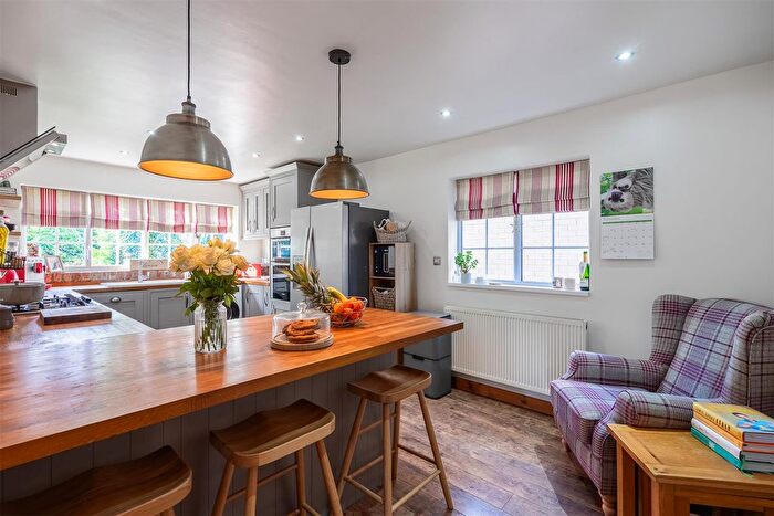 3 Bedroom Detached Bungalow For Sale In Main Road, Burton Pidsea, HU12