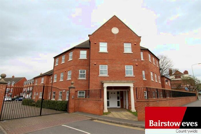 2 Bedroom Apartment To Rent In Paddock Close, Wilnecote, Tamworth, B77